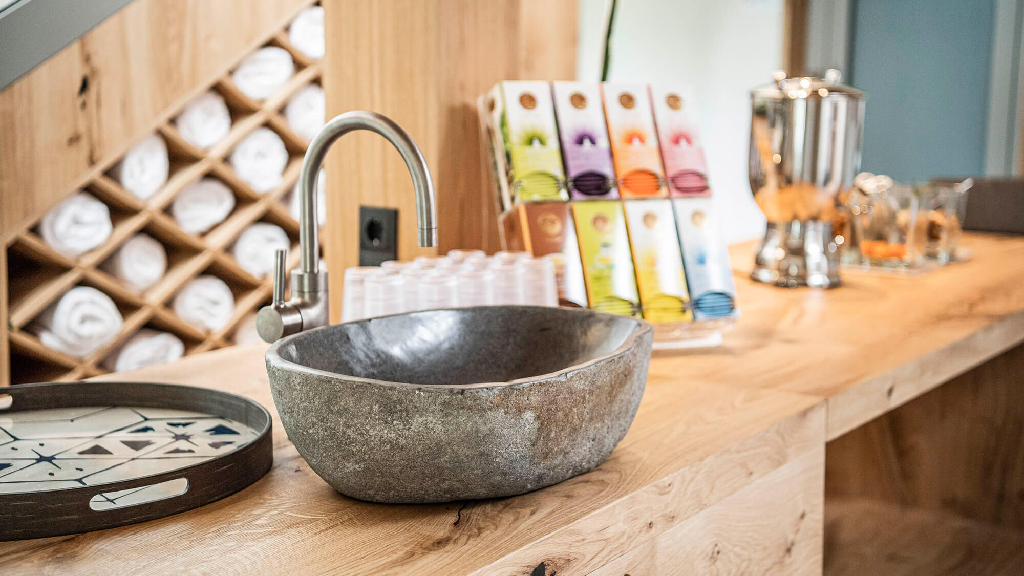 Refreshment at the tea bar